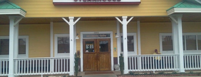 Outback Steakhouse is one of Justin'in Beğendiği Mekanlar.