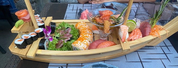 YEN'S Sushi & Asian Cuisine is one of Sushi in Zürich.