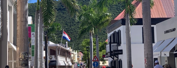 Front Street is one of Dutch Antilles Journey.