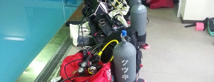 Dive pro shop evis 本店 is one of Tempat yang Disukai Hideyuki.