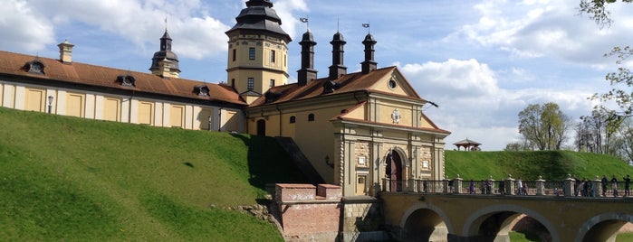 Несвижский замок is one of Locais curtidos por Artemy.