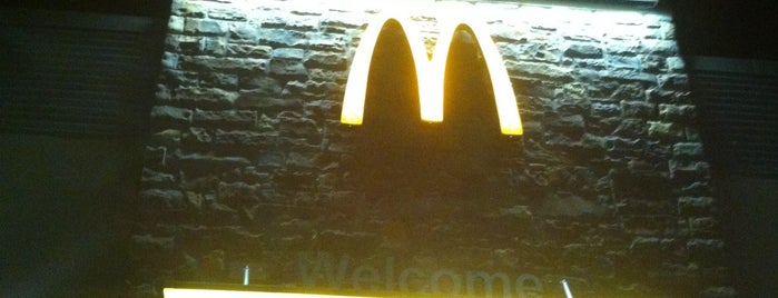 McDonald's is one of สถานที่ที่ Chris ถูกใจ.