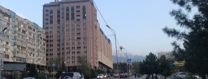 Меңдіқұлов бульвары is one of Улицы Алматы.