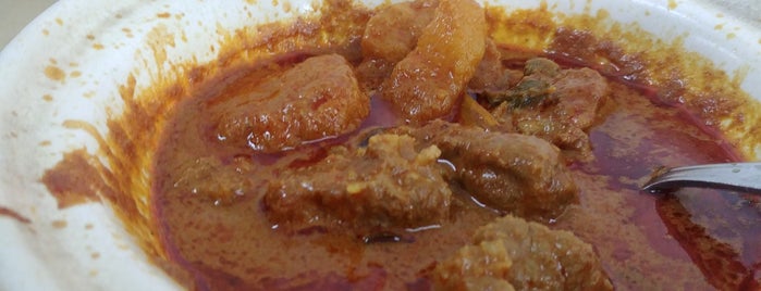 Mui Seng Nyonya Fish Head Curry 美成 is one of johor bahru eat.