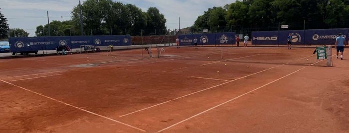 Tennis Center Alterlaa is one of Sport.