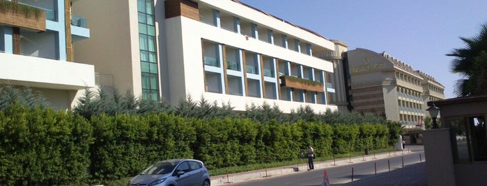 Hotel Port Side Resort is one of Posti che sono piaciuti a Süleyman.