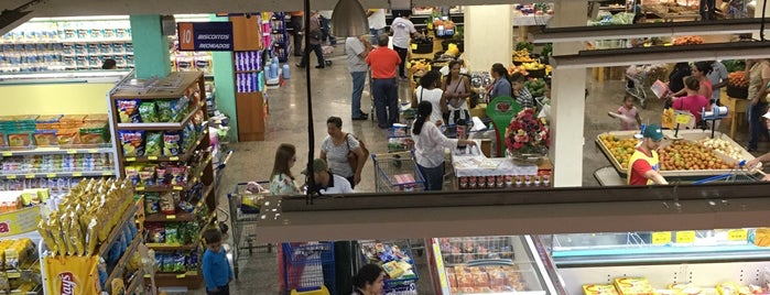 Sato Super Supermercado is one of Centros Comerciais...rs.