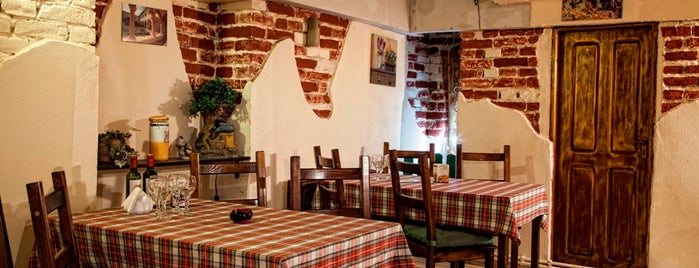 Trattoria Due Modi is one of Best Places to Eat in Constanța.