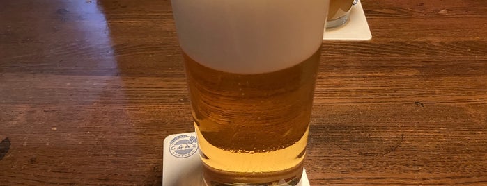 ビール専門 宮澤商店 is one of 気になる.