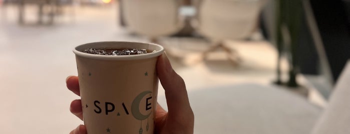 Space Cafe is one of Abu Dhabi 🇦🇪.