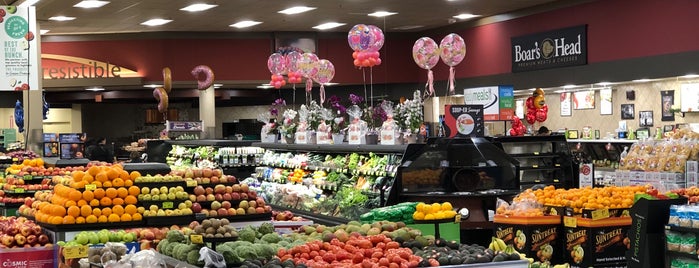 Safeway is one of JoAnneさんのお気に入りスポット.