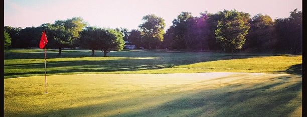 Sag Harbor Golf Club is one of Fun Public Golf Courses.