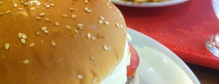 Big Burger is one of Lugares favoritos de Luciano.