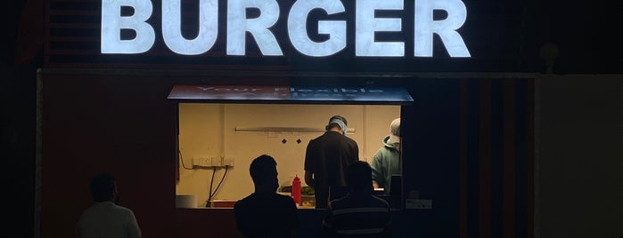 Burger Address is one of خميس مشيط.