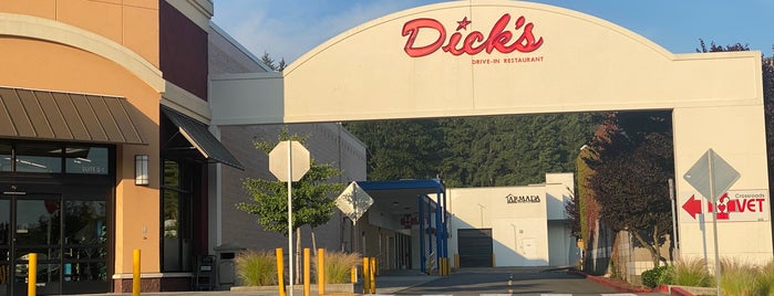 Dick’s Drive-In is one of Tempat yang Disukai John.