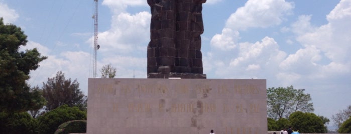 Cerro de las Campanas is one of Tempat yang Disukai Rogelio.