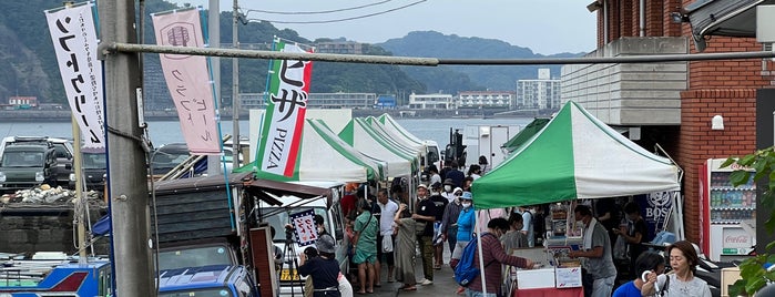 葉山朝市 ハヤママーケット is one of 鎌倉逗子葉山.