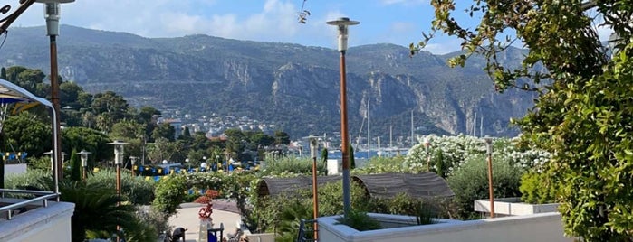 Port de Saint-Jean-Cap-Ferrat is one of Lugares favoritos de Vlad.