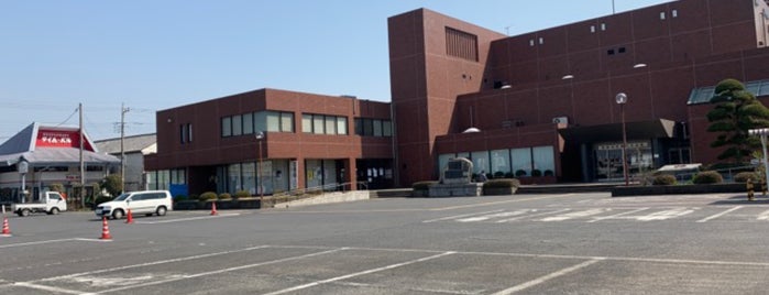 香取市佐原文化会館 is one of สถานที่ที่ Yusuke ถูกใจ.