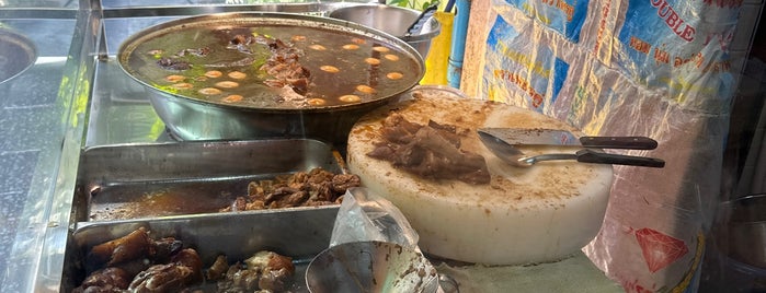 ขาหมูเทวดา is one of BKK_Food Stall, Street Food.