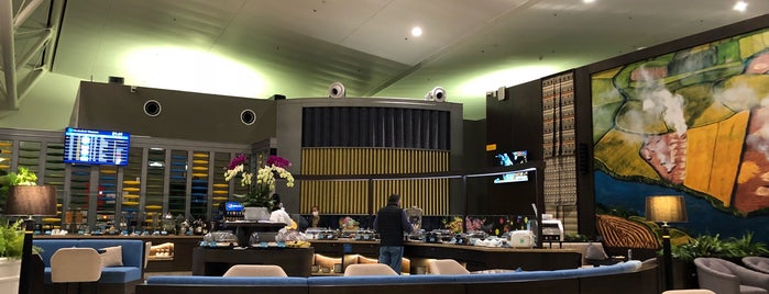 Song Hong Business Lounge is one of hanoi faves.