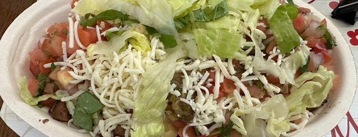 Chipotle Mexican Grill is one of Must-visit Food in Pasadena.