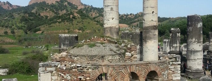 Salihli is one of Orte, die Murat gefallen.
