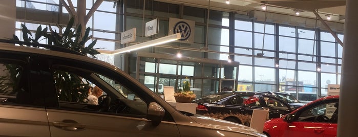Volkswagen Centrs Riga is one of Riia.