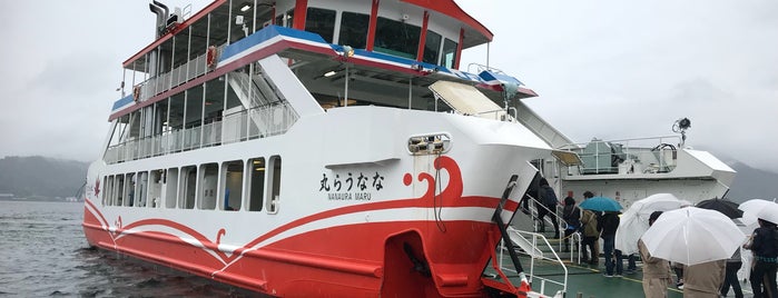JR West Miyajima Ferry Miyajimaguchi is one of Orte, die O gefallen.