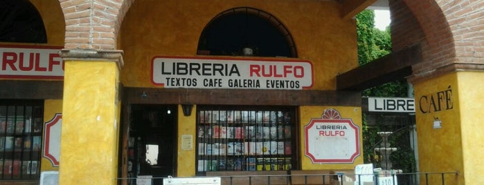 Librería Rulfo is one of Lieux qui ont plu à Antonio.