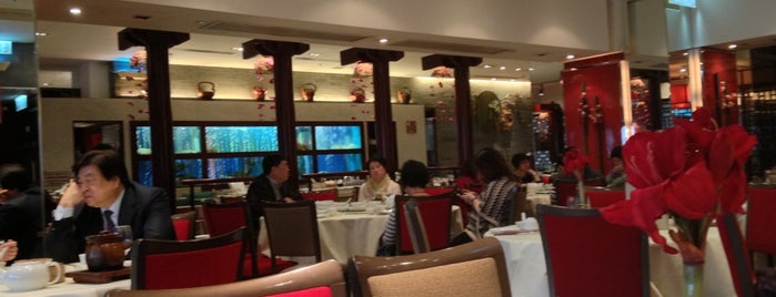 Lei Garden Restaurant is one of Tempat yang Disimpan MG.