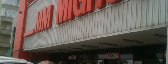 Migros is one of vlknさんのお気に入りスポット.