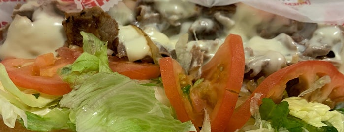Charleys Philly Steaks is one of Lugares favoritos de Christopher.