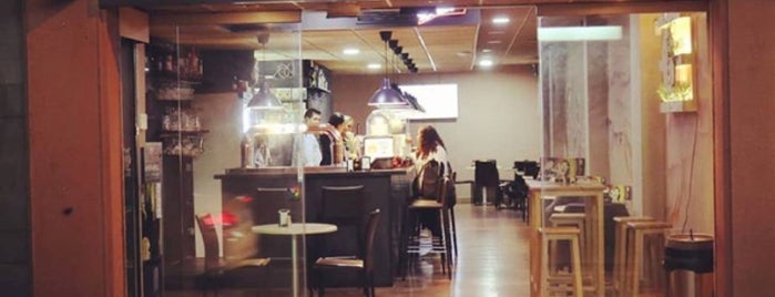 La Malinche Cafe-Bar is one of Costa Brava.
