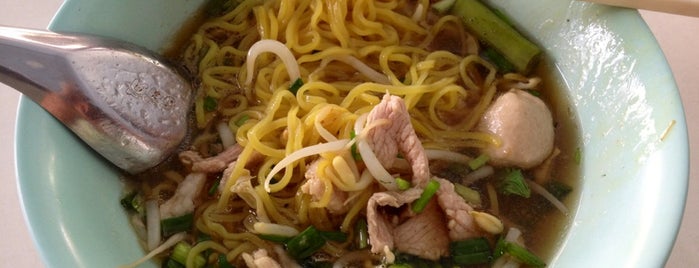 ก๋วยเตี๋ยวเรือเจ๊ปรางค์ is one of Best Noodle Soups in Phuket.