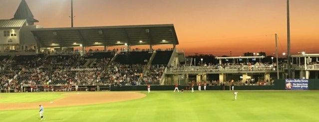 Miracle Baseball is one of สถานที่ที่ Ade ถูกใจ.