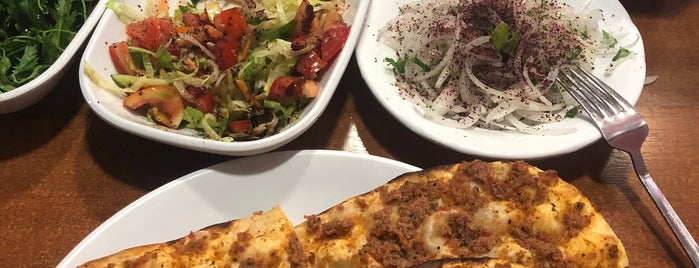 Dilan Lahmacun Ve Pide Salonu is one of 🌜🌟🌟hakan🌟🌟🌛さんのお気に入りスポット.