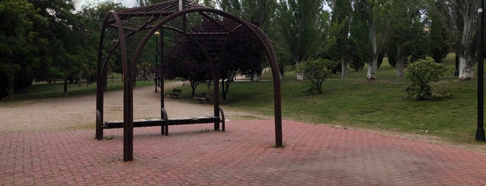 Parque del Conocimiento is one of Parques de Zaragoza.