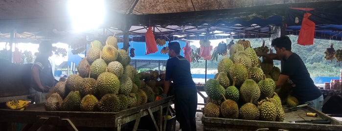 Gerai Durian Abdul Razak is one of Orte, die Rahmat gefallen.