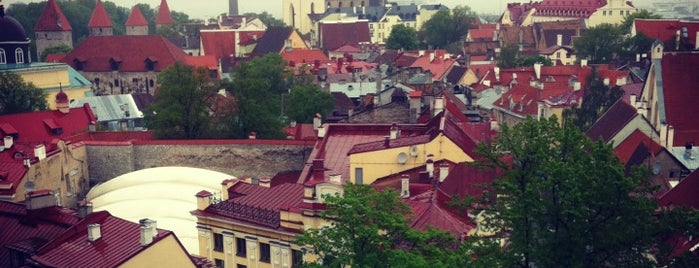 Toompea is one of Oh, Tallinn.