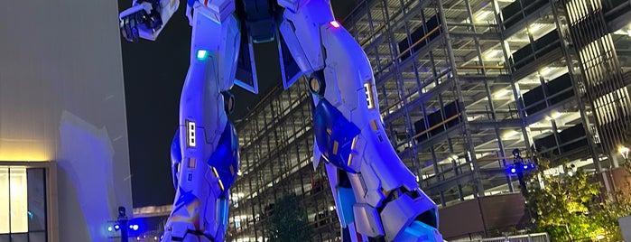 RX-93ff ν Gundam is one of Fukuoka.