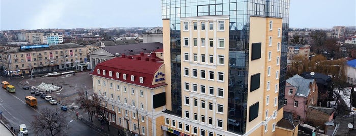 Skybar Manhattan is one of Бари, ресторани, кафе Рівне.