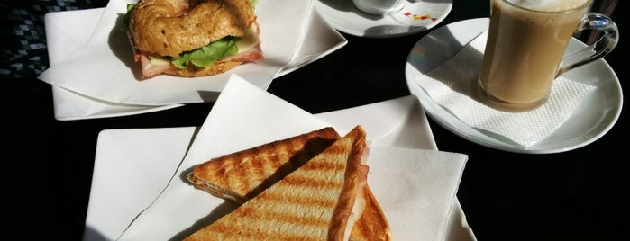 Mokka Café is one of Posti che sono piaciuti a Георгий.