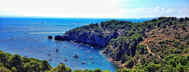 Cala Rostella is one of PLAYAS y CALAS COSTA BRAVA.