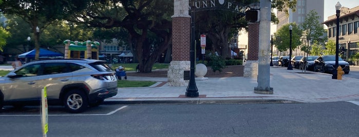 Farmers Curb Market is one of Lakeland.