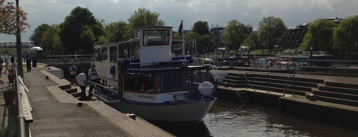 Teddington Lock is one of Green Space, Parks, Squares, Rivers & Lakes (3).