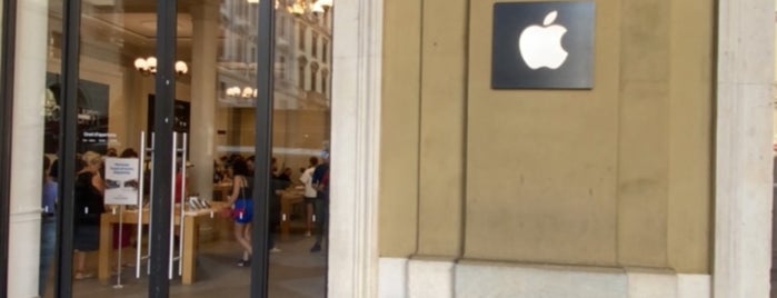 Apple Firenze is one of Visited Apple Stores.