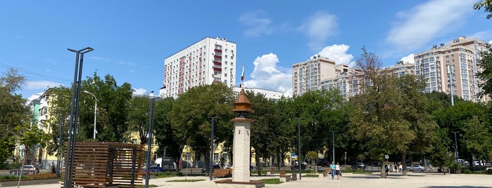 Krymskaya Square is one of Самара для велотуриста.