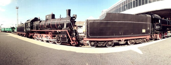 Виставка рухомого складу історичних локомотивів та вагонів is one of Museums.