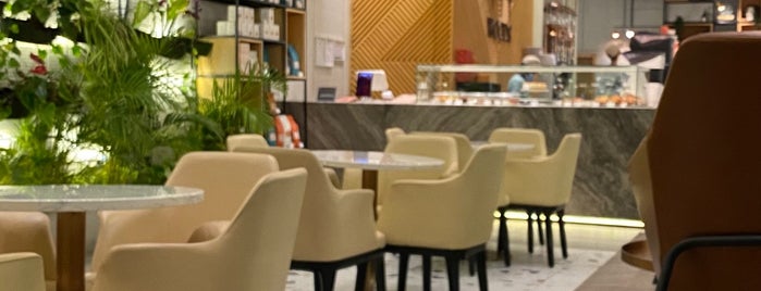 WOODS Café & Roastery | مقهى ومحمصة وودز is one of Alkhobar.
